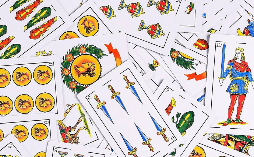 conquian reglas - jugadores de cartas mexicanos jugando conquian